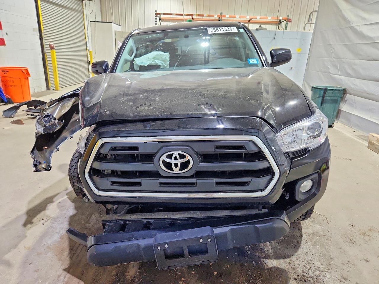 2017 TOYOTA TACOMA SR5 V6 photo 9