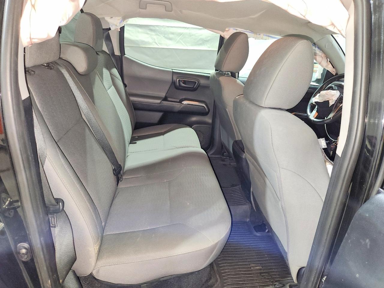 2017 TOYOTA TACOMA SR5 V6 photo 19