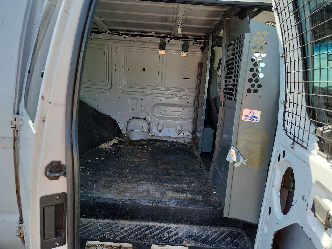 2007 FORD E250 DELIVERY VAN photo 21