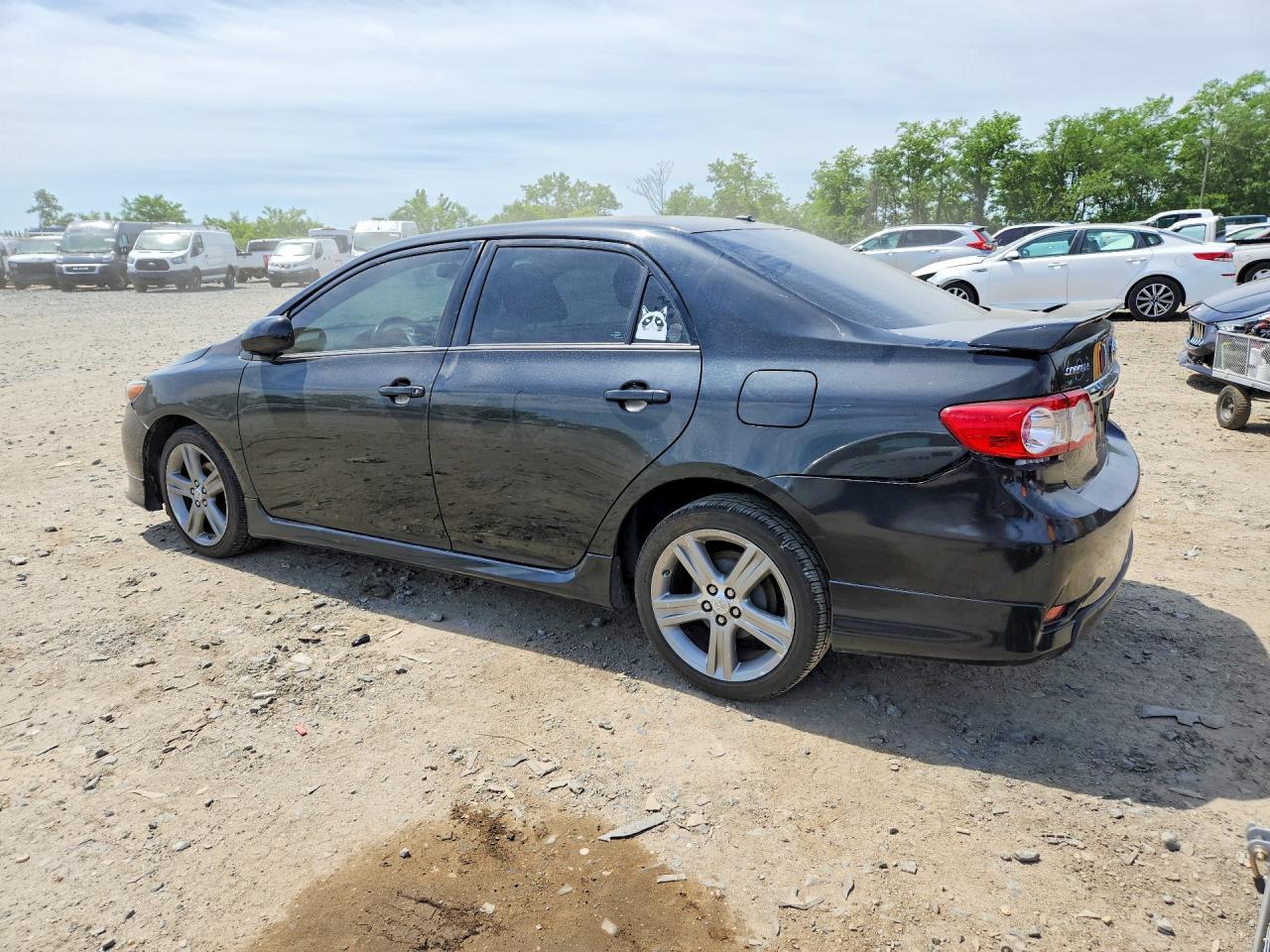 2013 TOYOTA COROLLA S photo 2