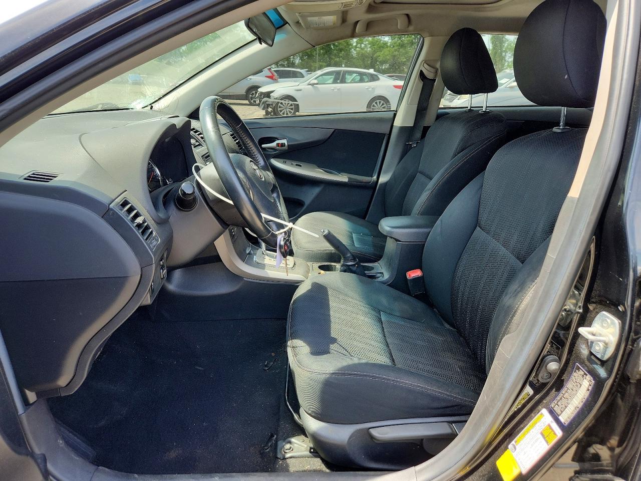 2013 TOYOTA COROLLA S photo 7