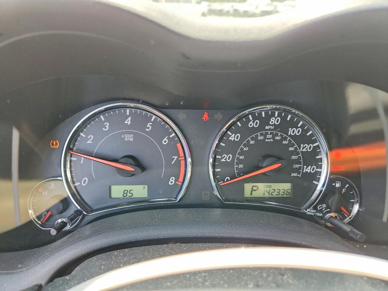 2013 TOYOTA COROLLA S photo 9