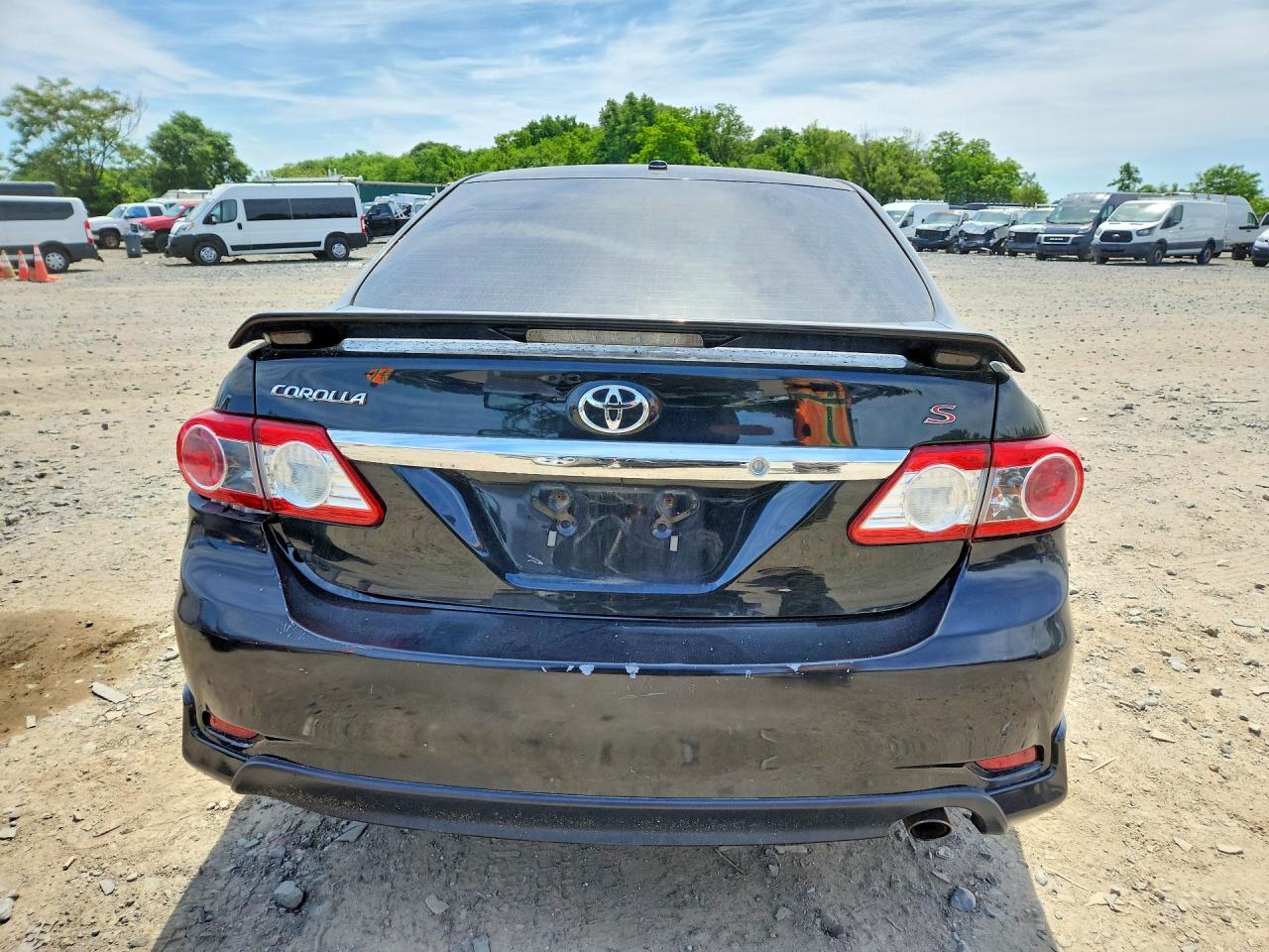 2013 TOYOTA COROLLA S photo 6