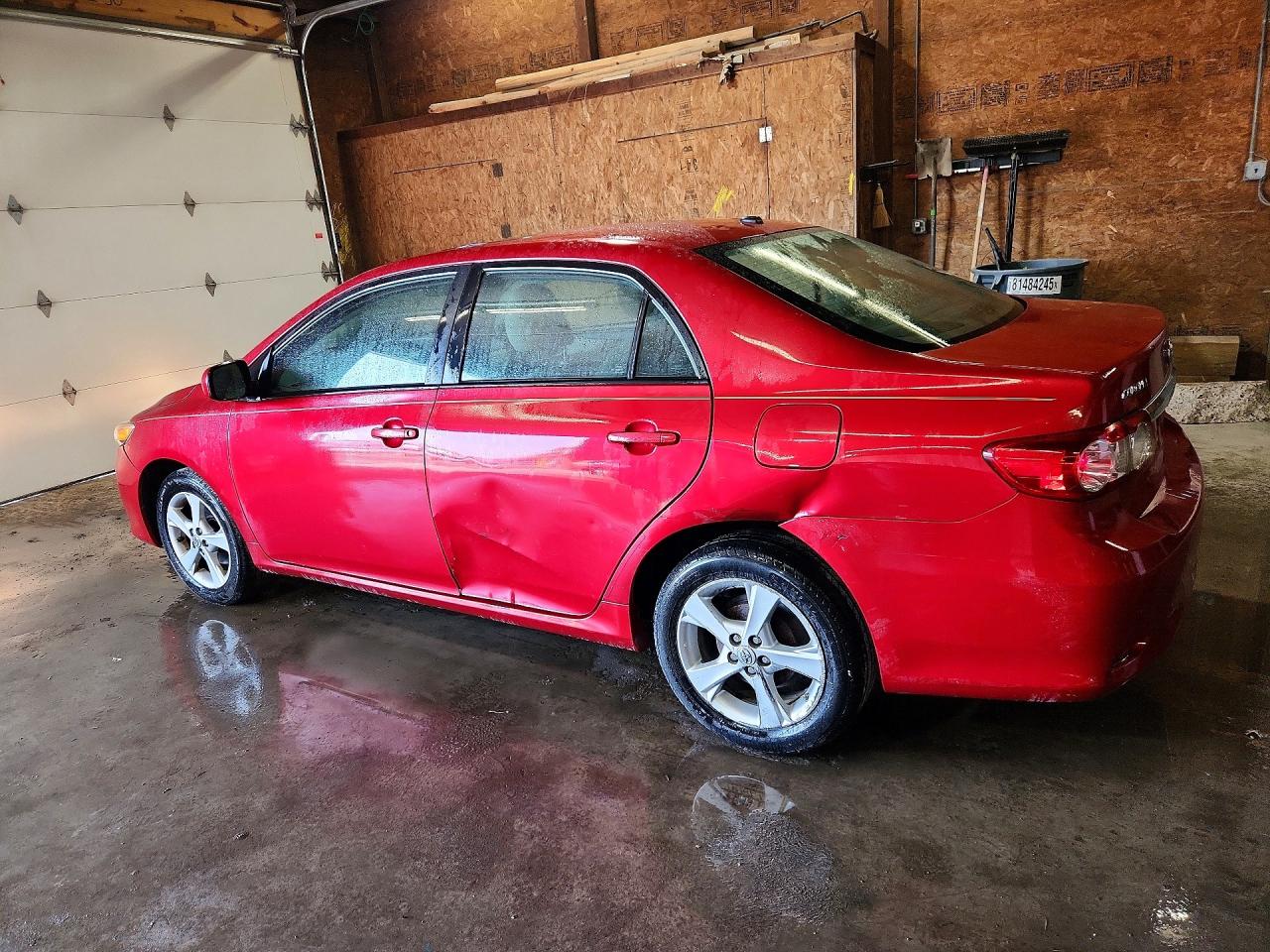2011 TOYOTA COROLLA LE photo 4