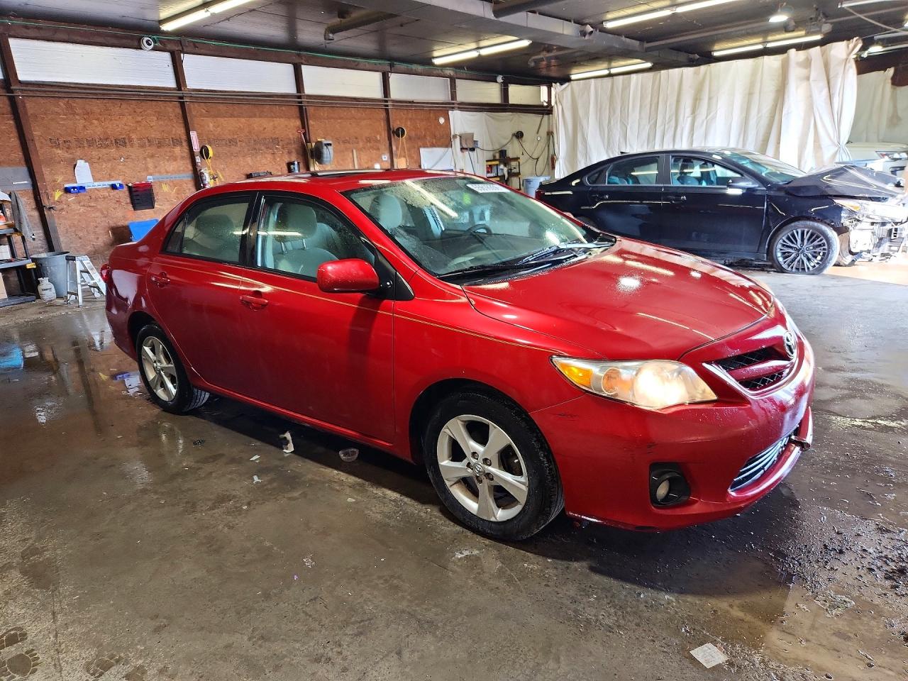 2011 TOYOTA COROLLA LE photo 10