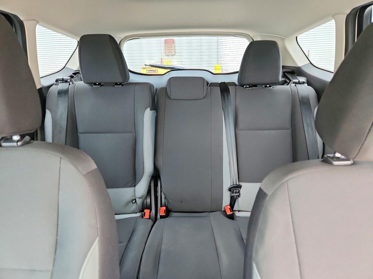 2015 FORD ESCAPE photo 28