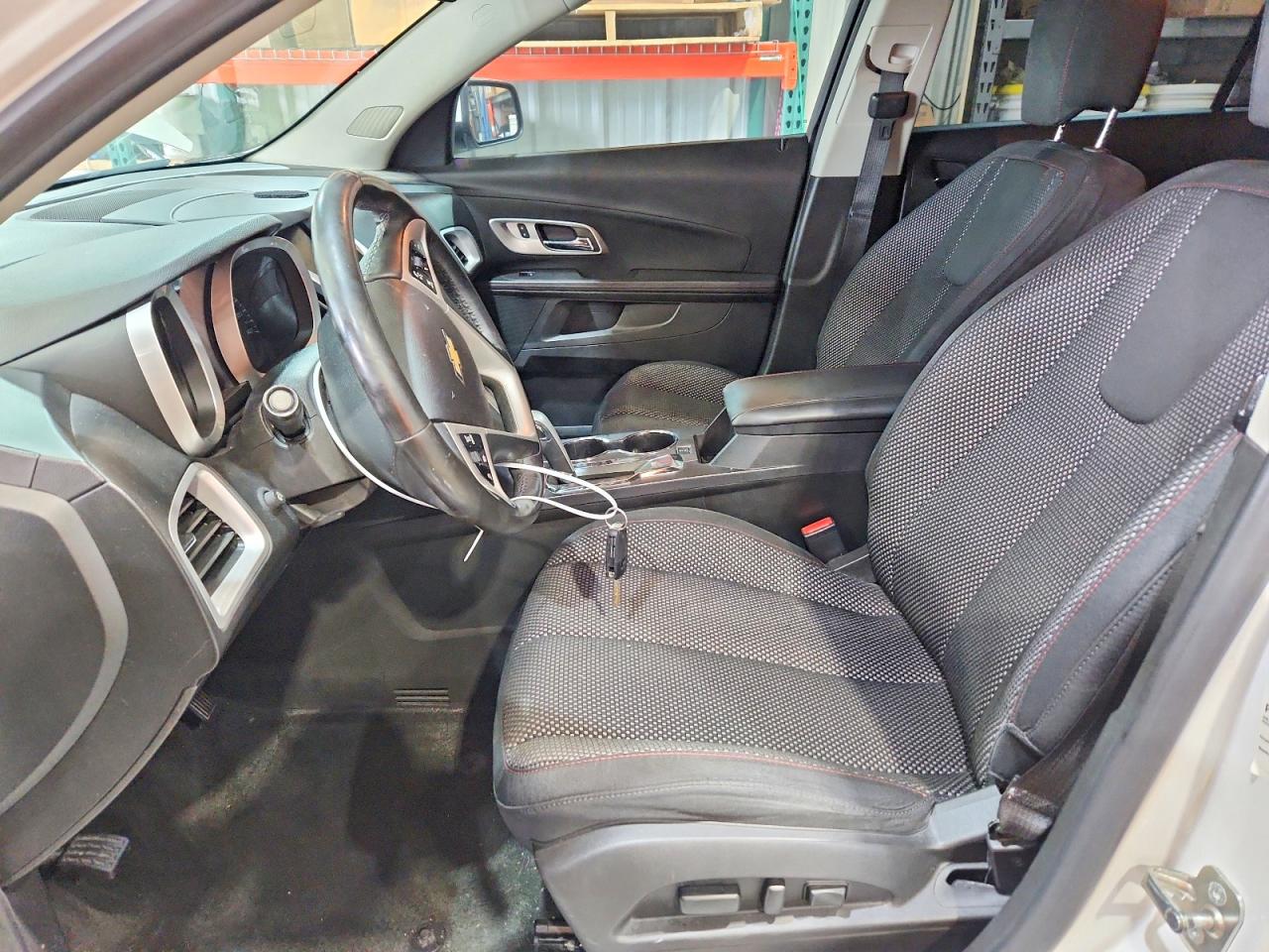 2015 CHEVROLET EQUINOX LT photo 13