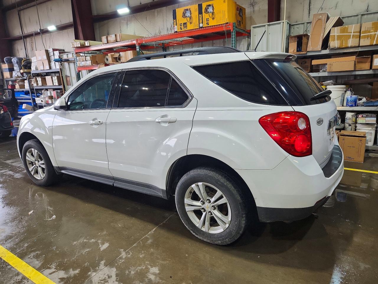2015 CHEVROLET EQUINOX LT photo 3