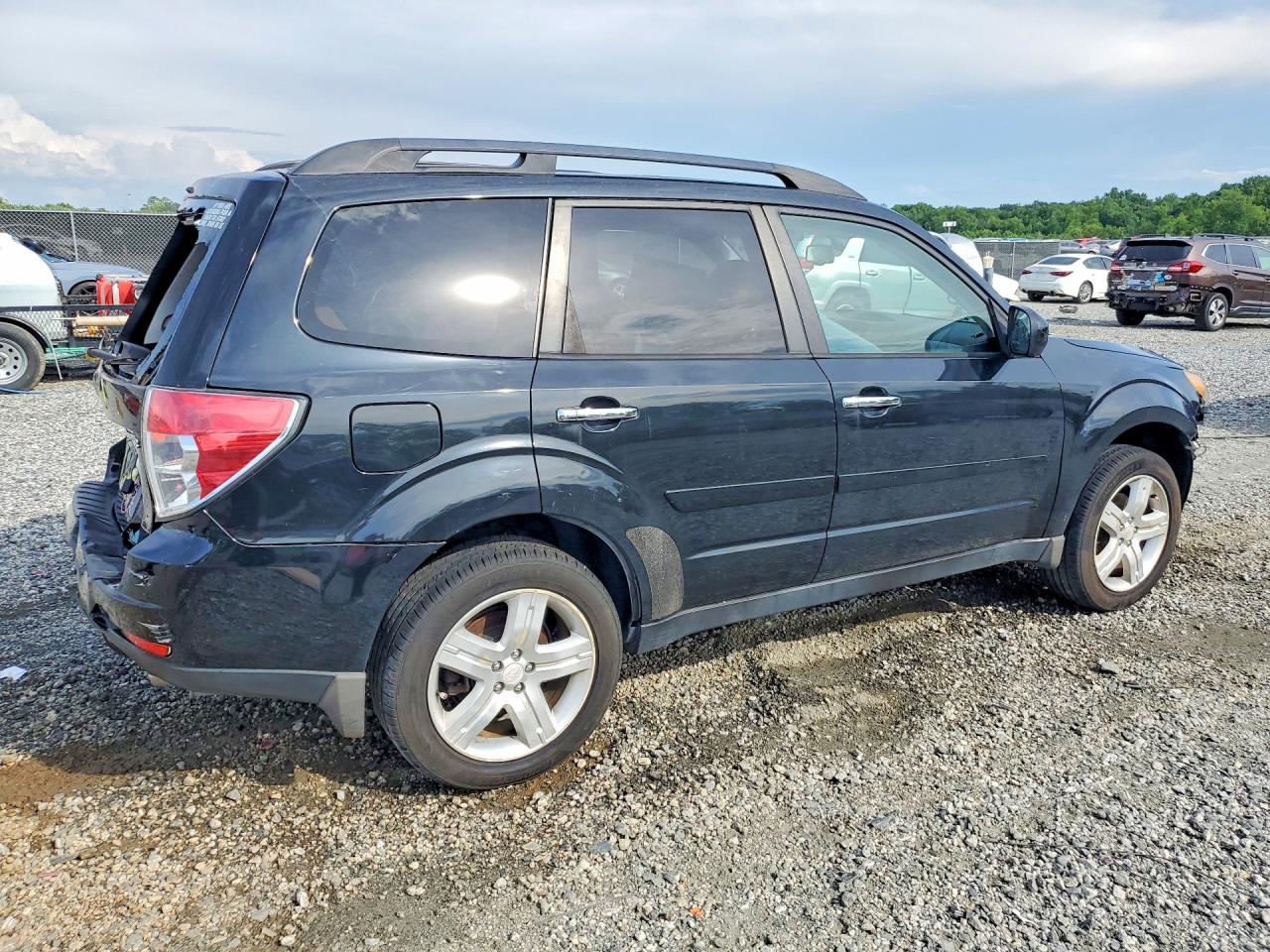 2010 SUBARU FORESTER 2.5X PREMIUM photo 7