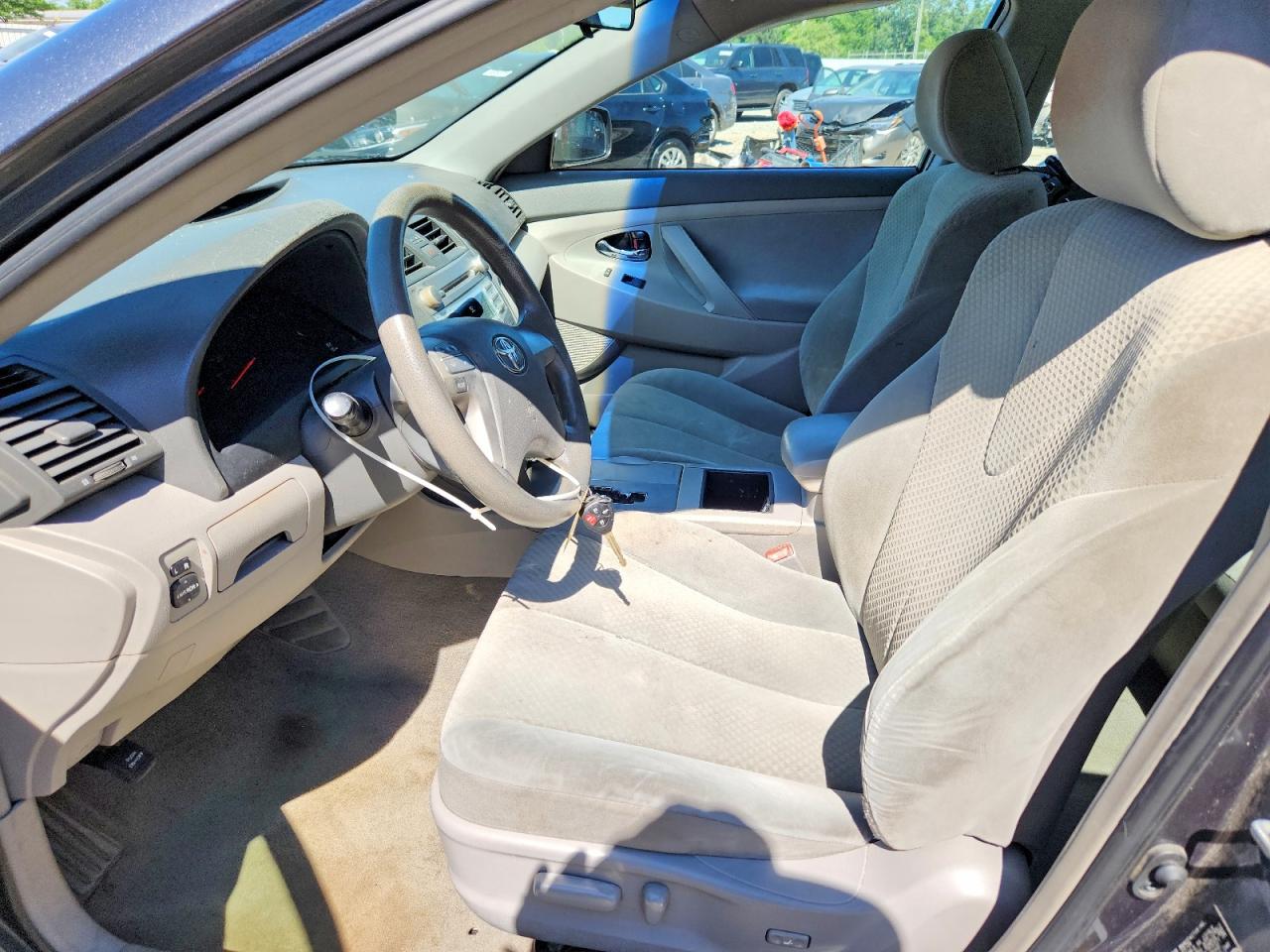 2009 TOYOTA CAMRY LE photo 13