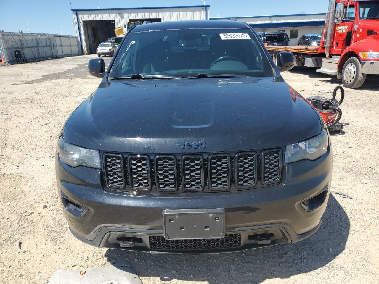 2018 JEEP GRAND CHEROKEE LAREDO photo 9
