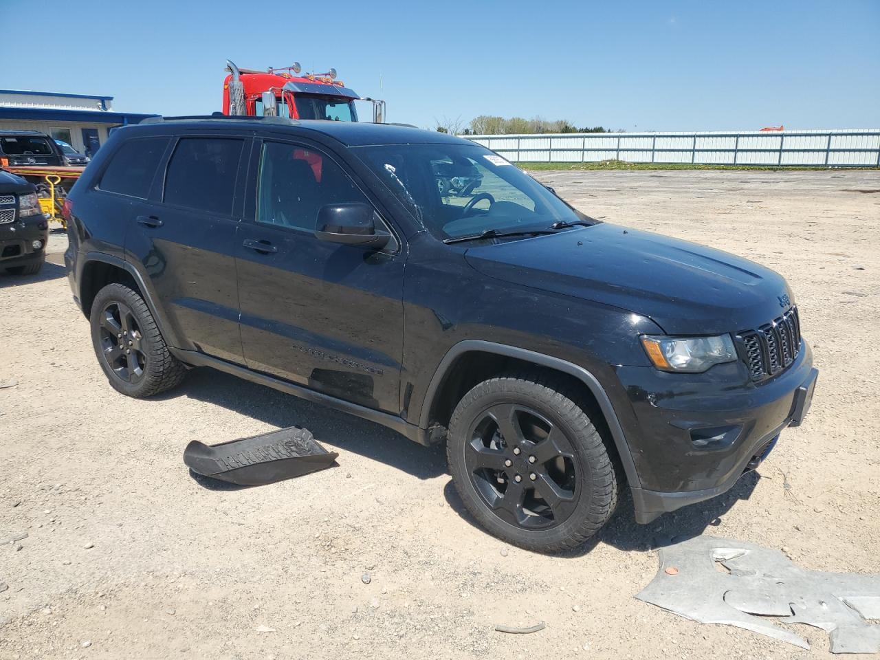 2018 JEEP GRAND CHEROKEE LAREDO photo 7