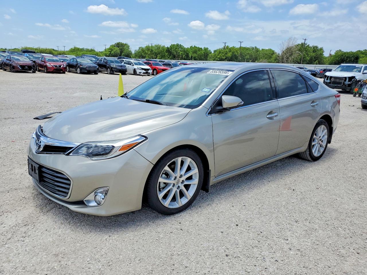 2013 TOYOTA AVALON