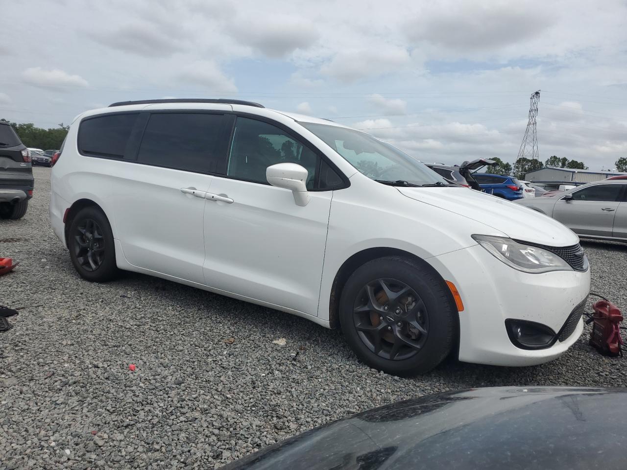 2019 CHRYSLER PACIFICA TOURING L photo 7