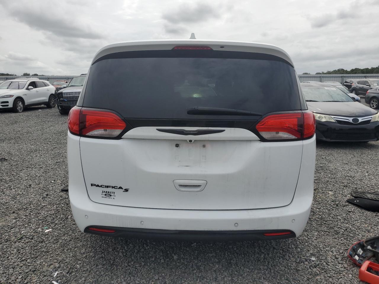 2019 CHRYSLER PACIFICA TOURING L photo 11