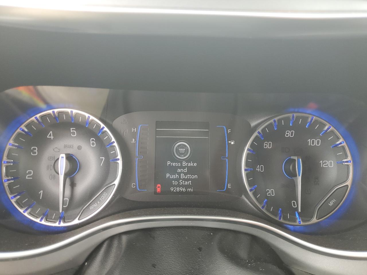 2019 CHRYSLER PACIFICA TOURING L photo 17