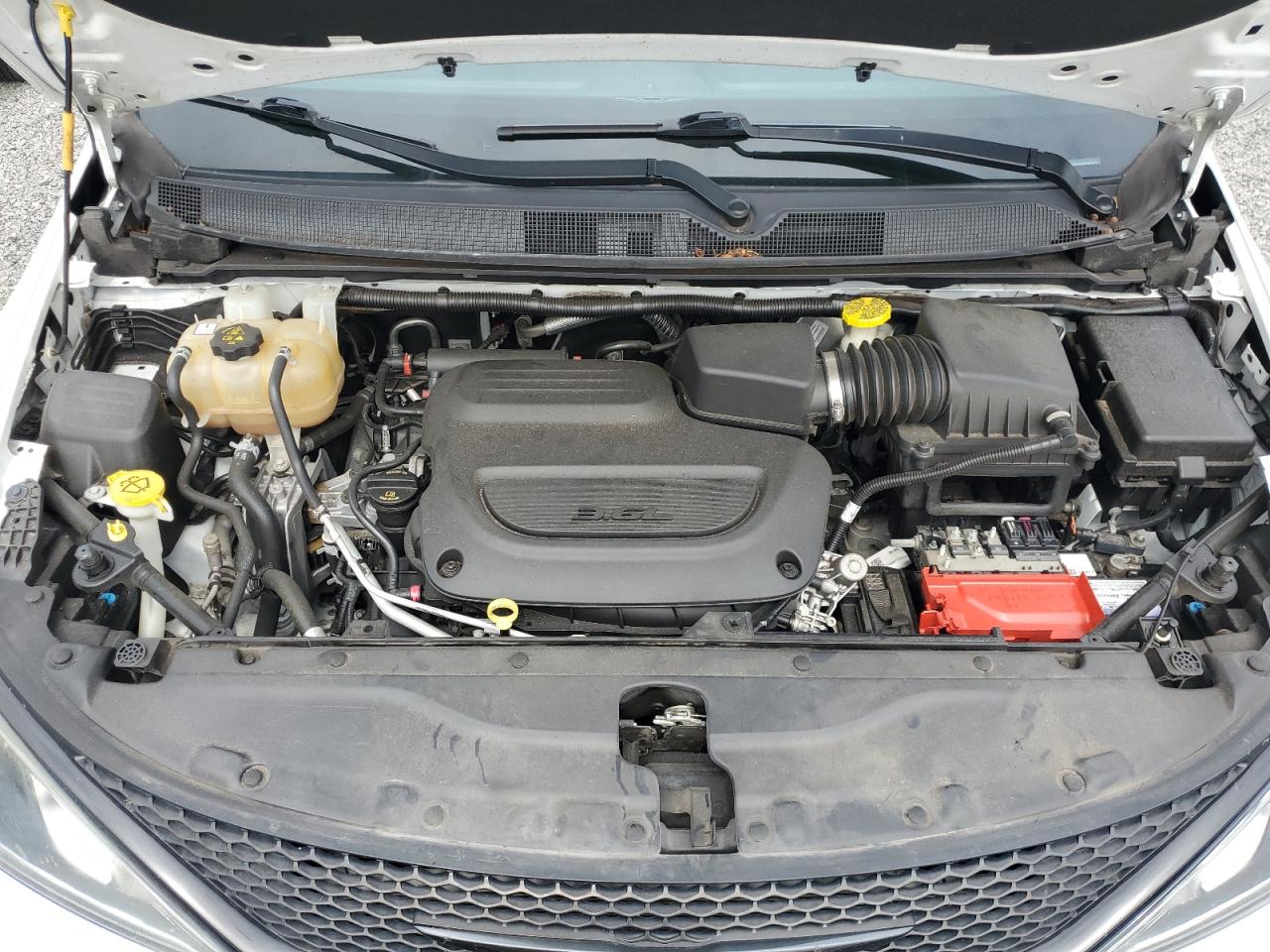 2019 CHRYSLER PACIFICA TOURING L photo 23