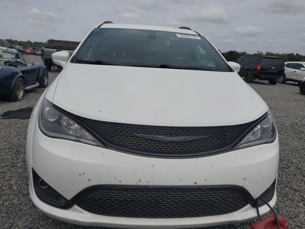 2019 CHRYSLER PACIFICA TOURING L photo 9