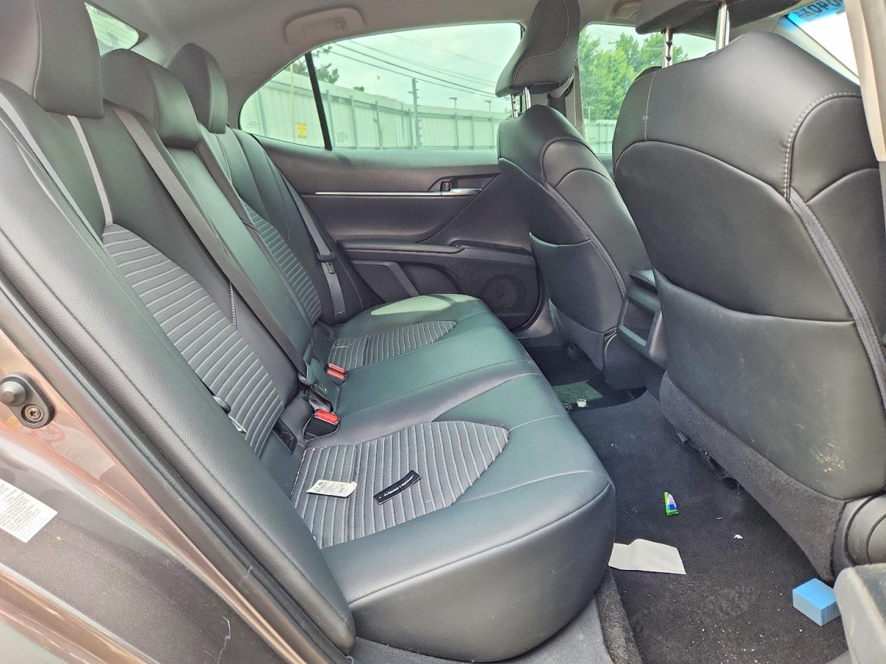 2018 TOYOTA CAMRY SE photo 19