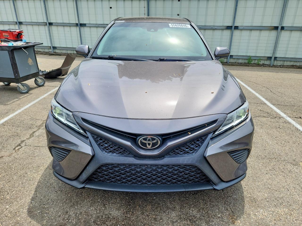 2018 TOYOTA CAMRY SE photo 9