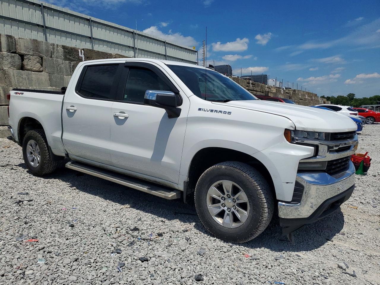 2019 CHEVROLET SILVERADO K1500 LT photo 10