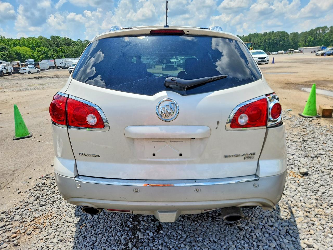 2010 BUICK ENCLAVE CXL photo 16