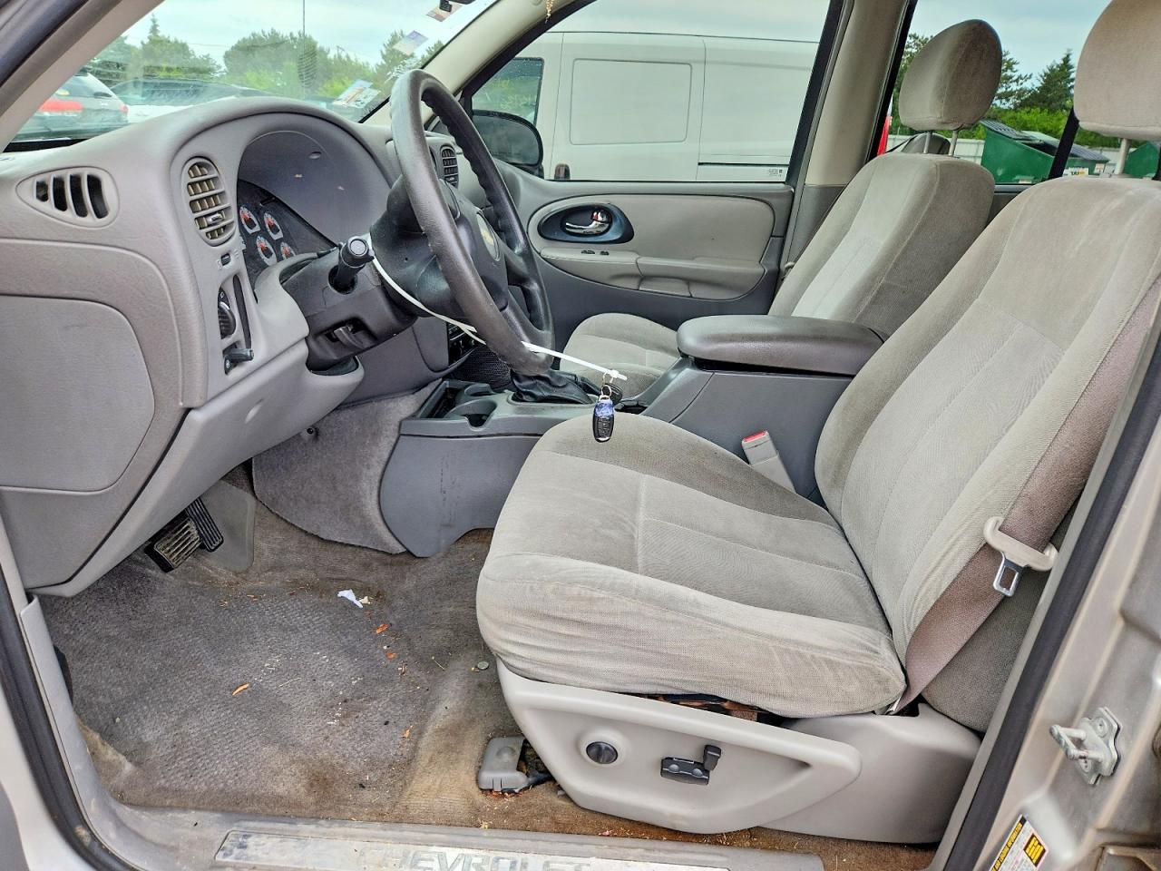 2005 CHEVROLET TRAILBLAZER LS photo 13