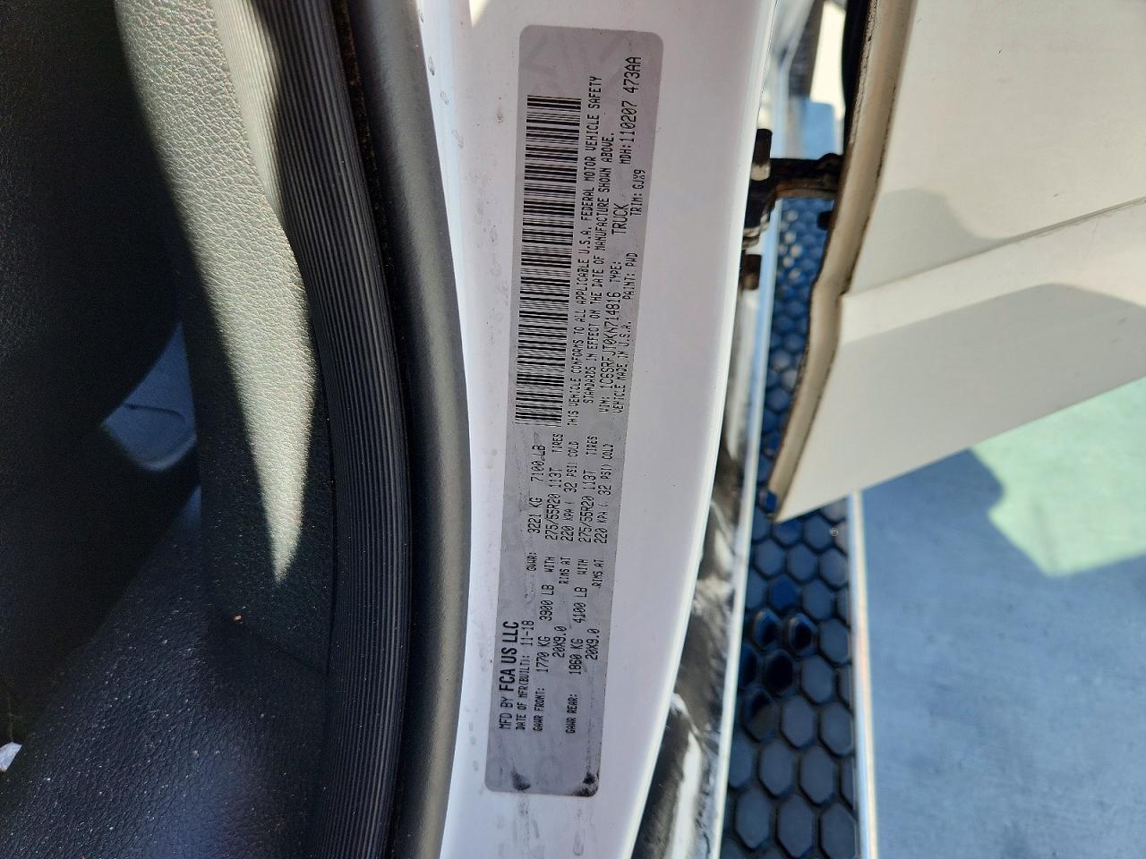 2019 RAM 1500 LARAMIE photo 34
