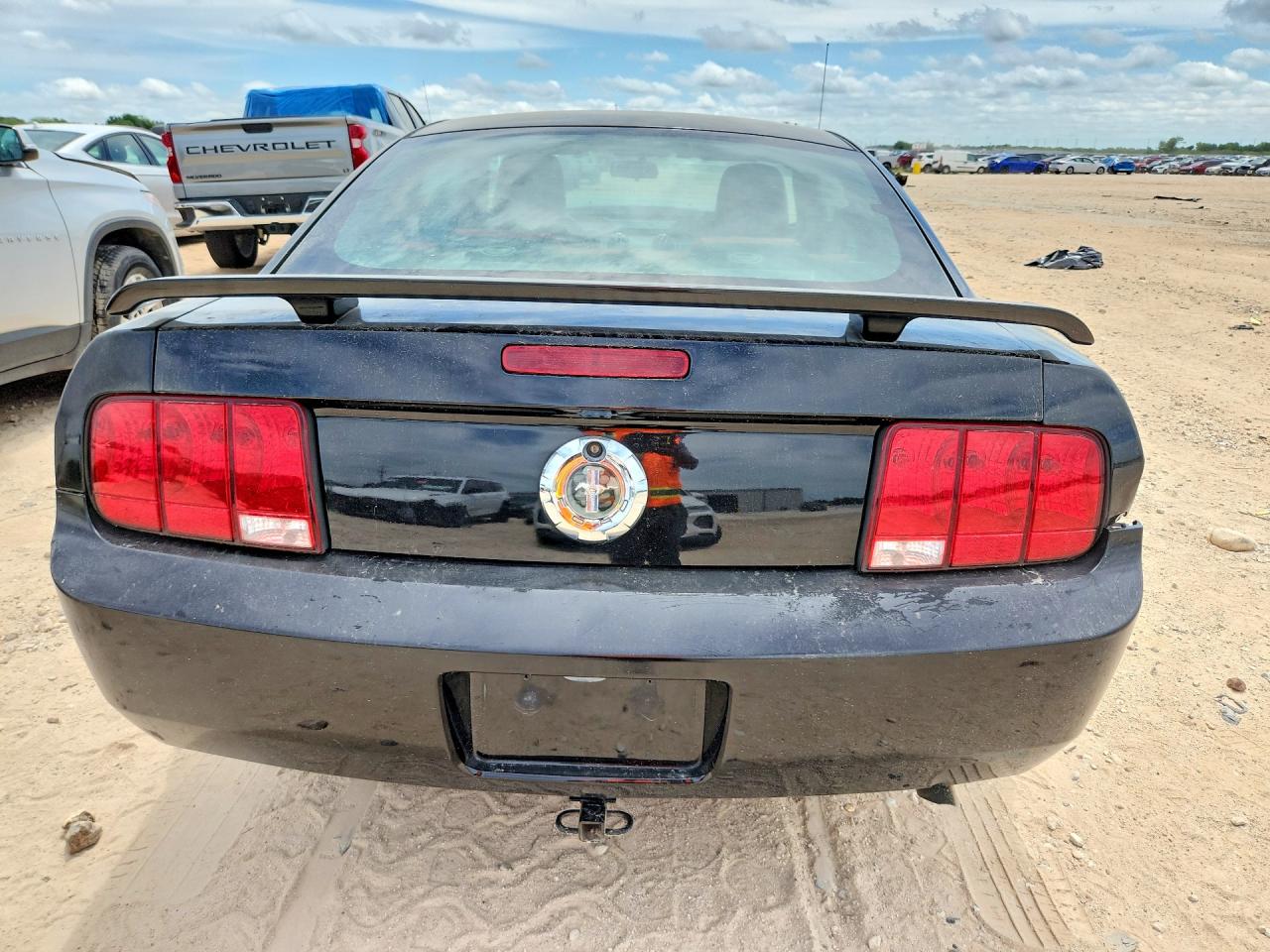 2005 FORD MUSTANG photo 11