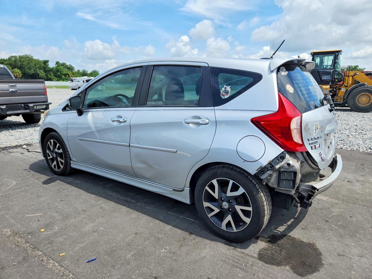 2016 NISSAN VERSA NOTE SR photo 2