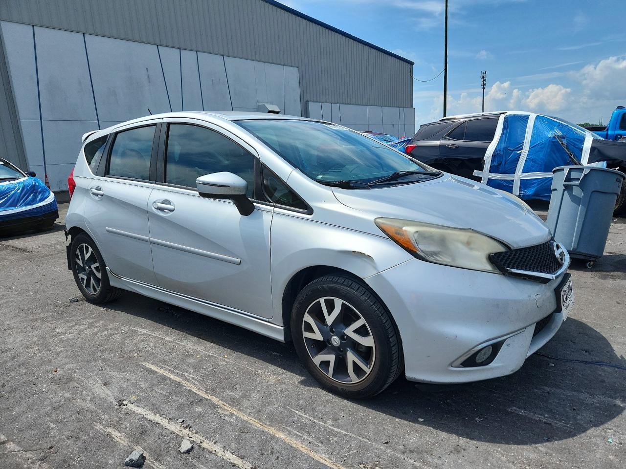 2016 NISSAN VERSA NOTE SR photo 4