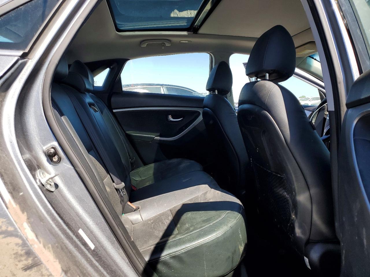 2017 HYUNDAI ELANTRA GT BASE photo 19