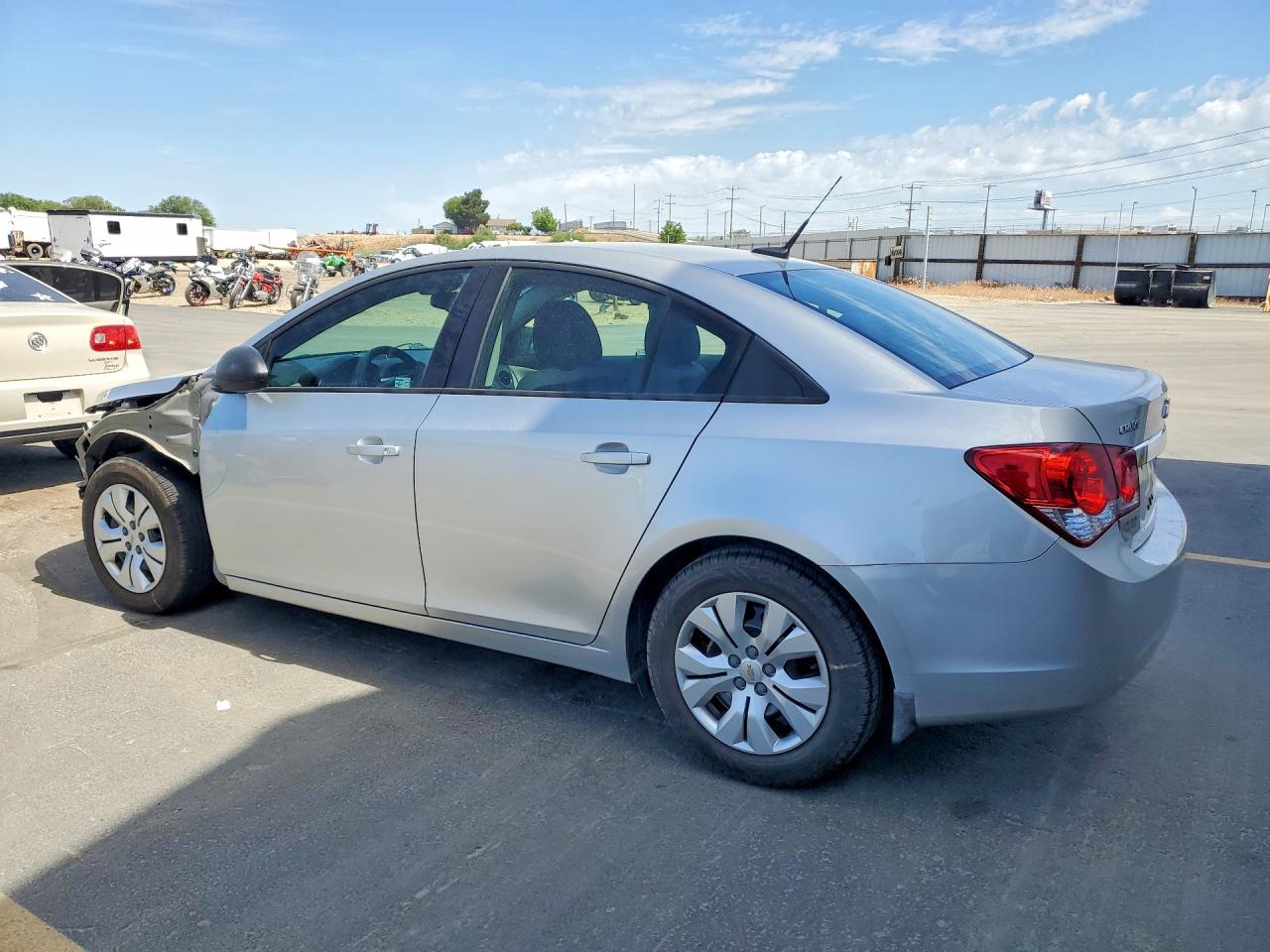 2014 CHEVROLET CRUZE LS photo 3