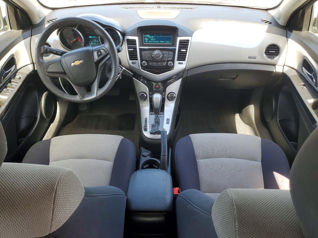 2014 CHEVROLET CRUZE LS photo 15