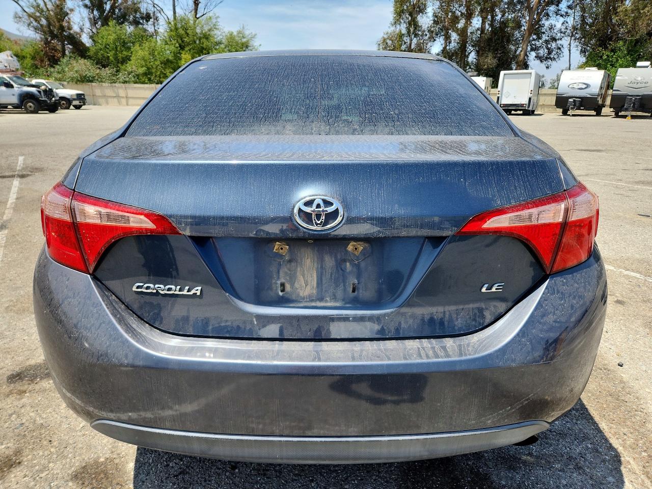 2017 TOYOTA COROLLA LE photo 6