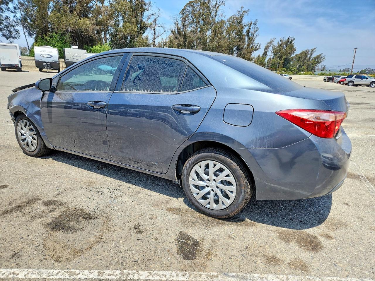 2017 TOYOTA COROLLA LE photo 2
