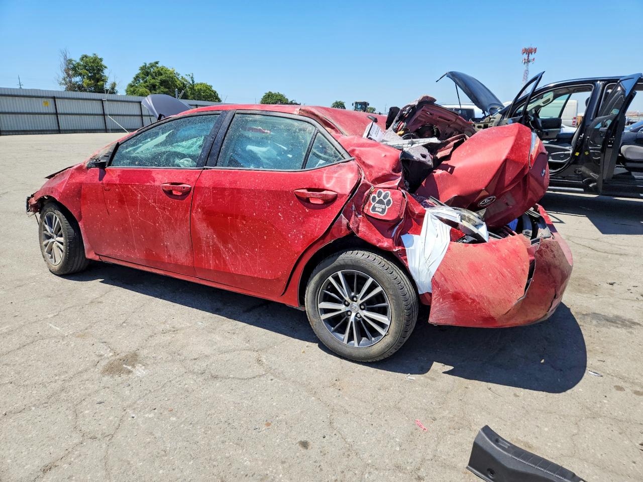 2017 TOYOTA COROLLA LE photo 4