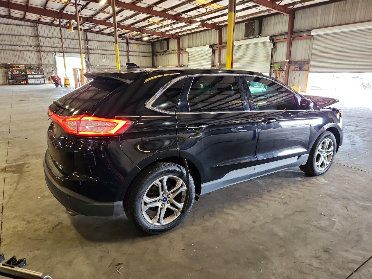 2017 FORD EDGE TITANIUM photo 3