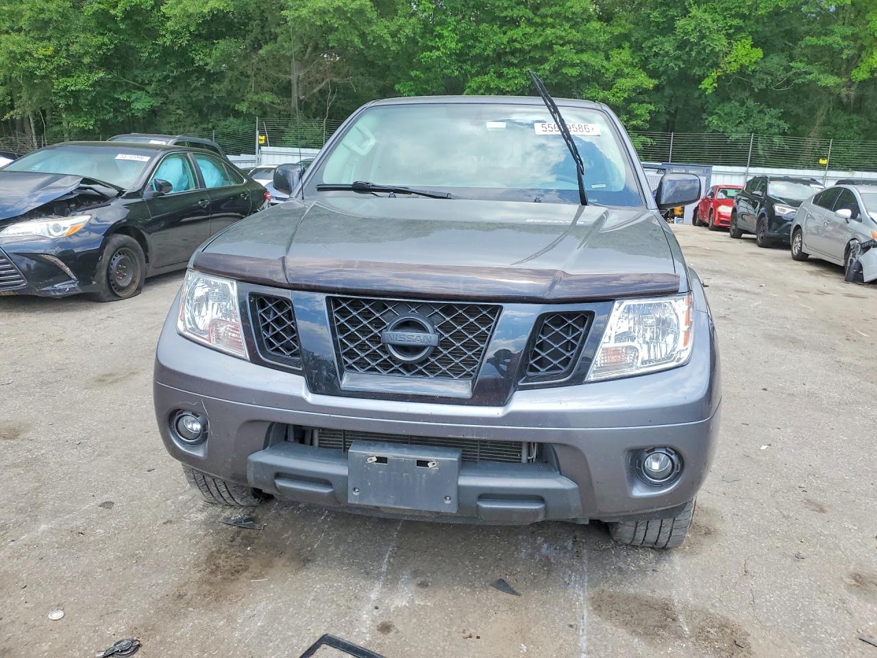 2019 NISSAN FRONTIER SV photo 5