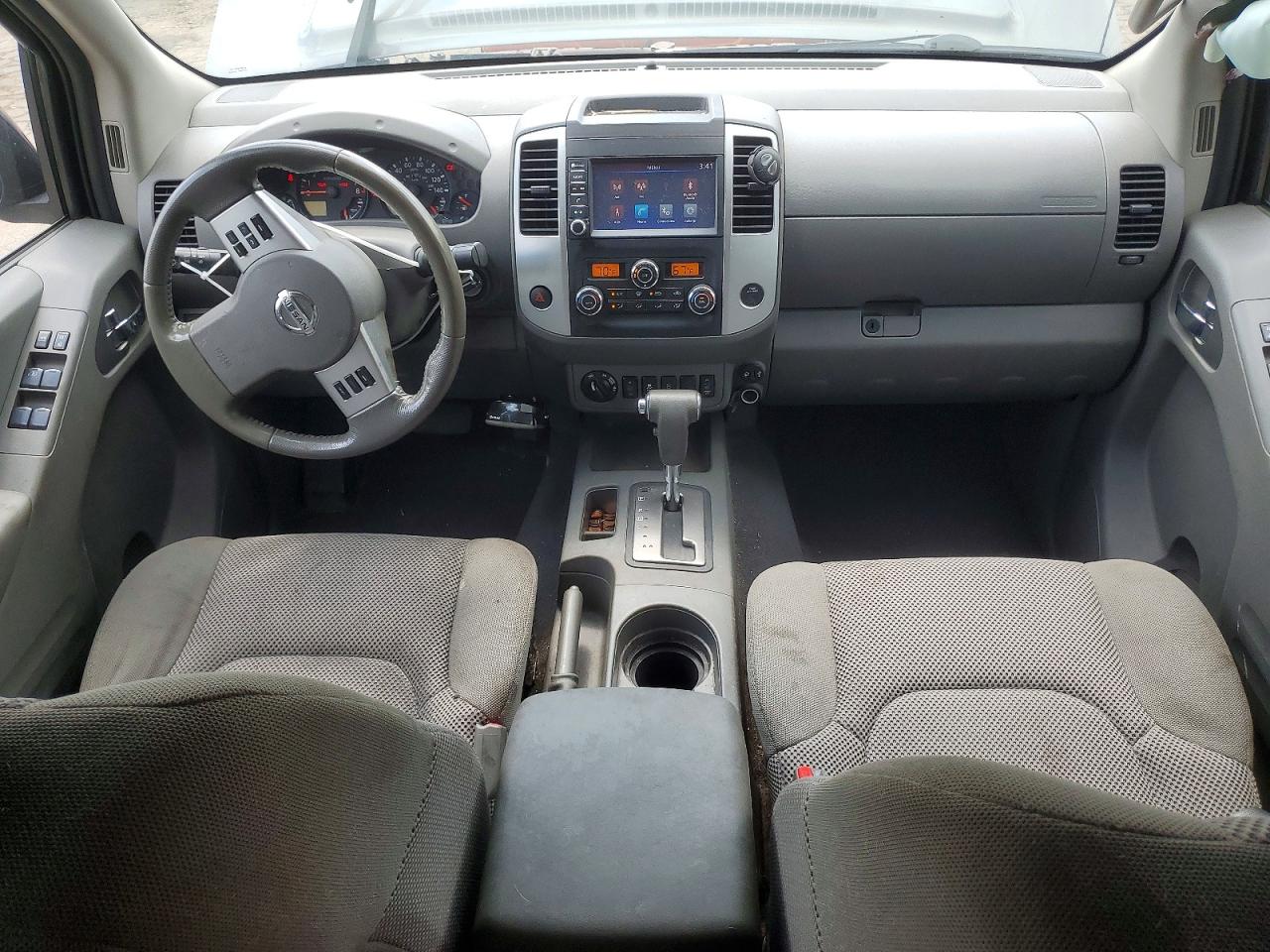 2019 NISSAN FRONTIER SV photo 8