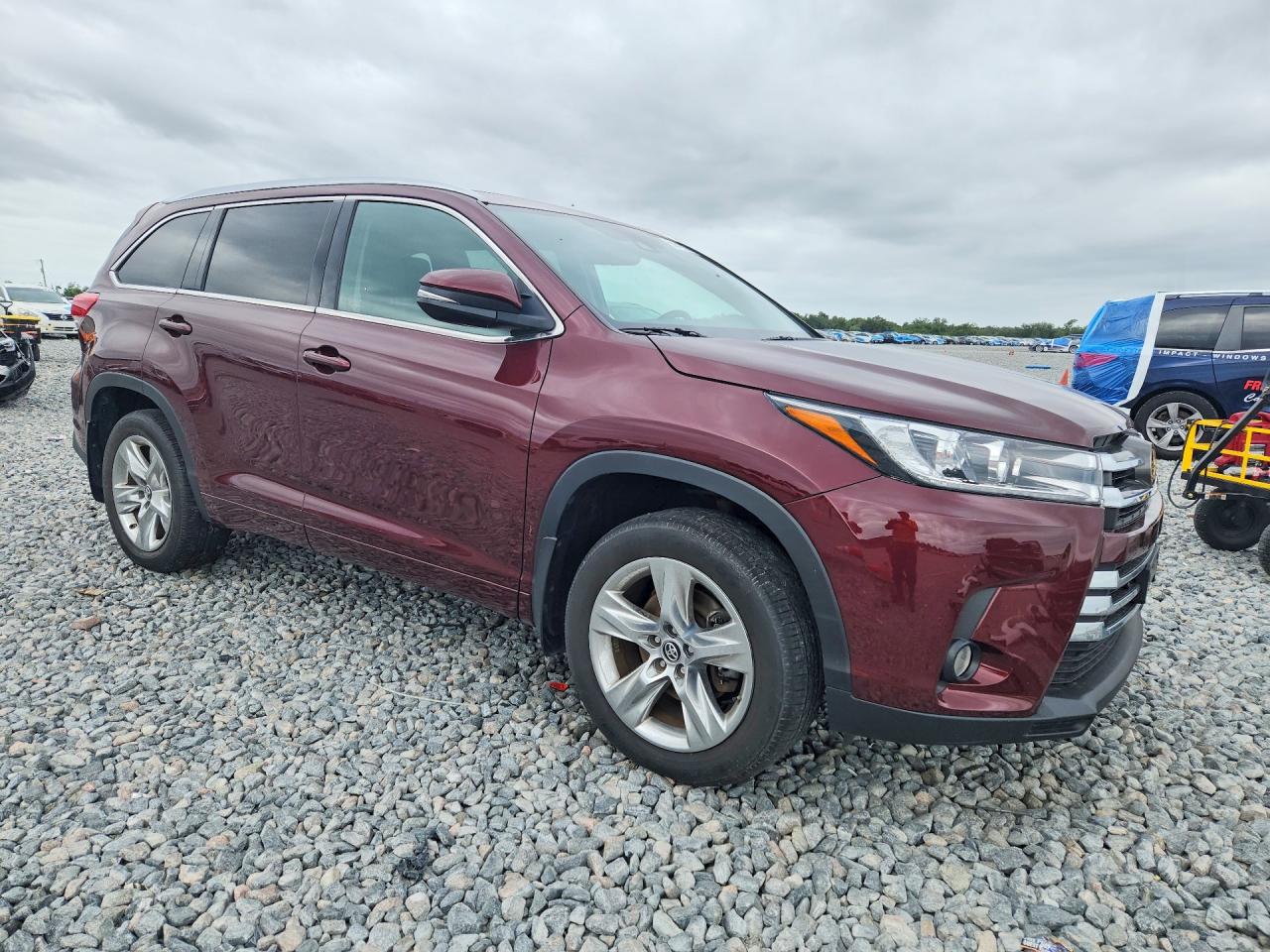 2017 TOYOTA HIGHLANDER LIMITED photo 7