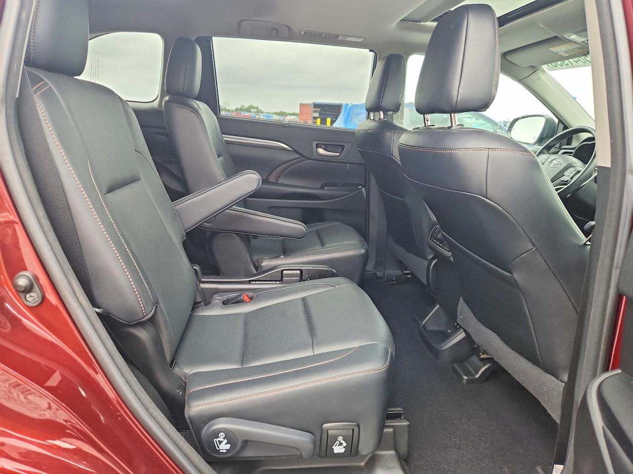 2017 TOYOTA HIGHLANDER LIMITED photo 21