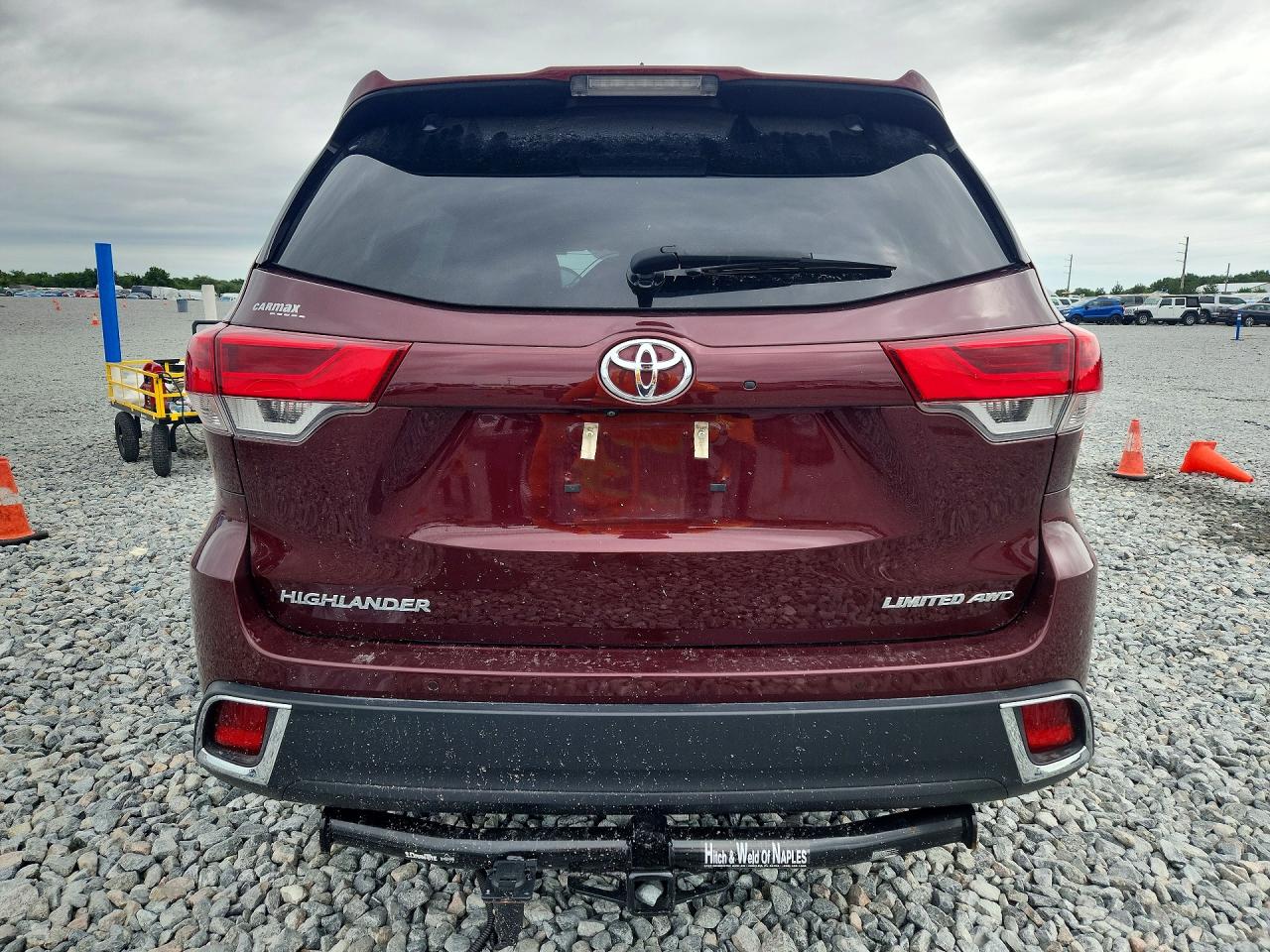 2017 TOYOTA HIGHLANDER LIMITED photo 11