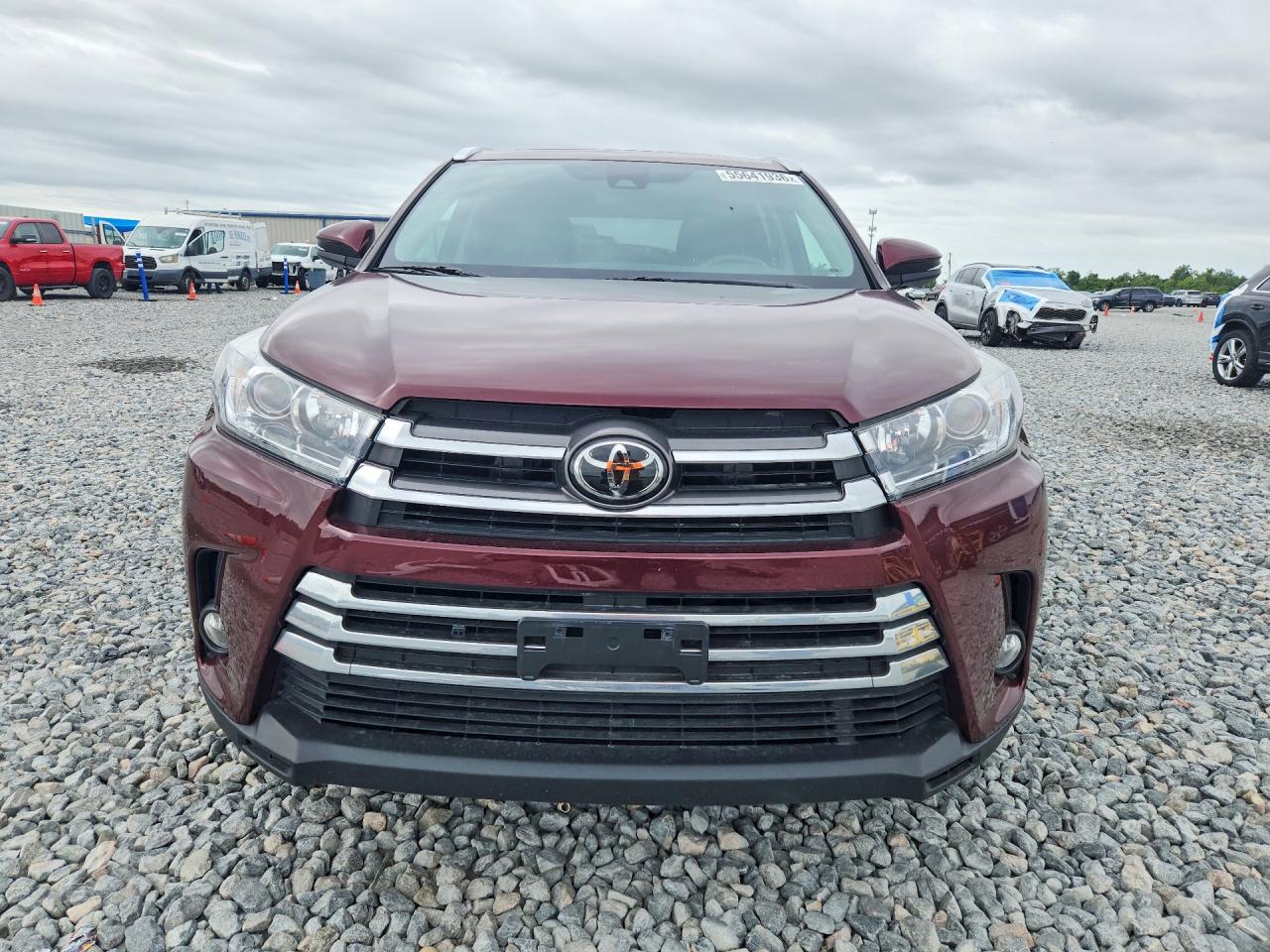 2017 TOYOTA HIGHLANDER LIMITED photo 9