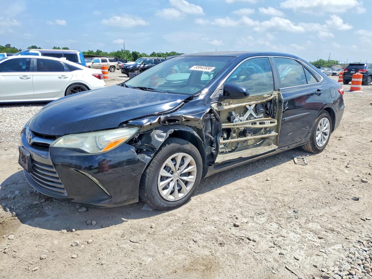 2015 TOYOTA CAMRY