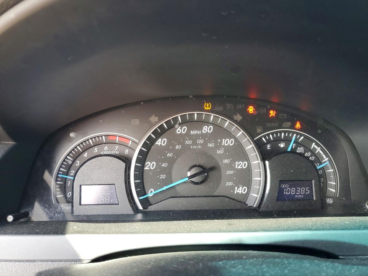 2015 TOYOTA CAMRY LE photo 17