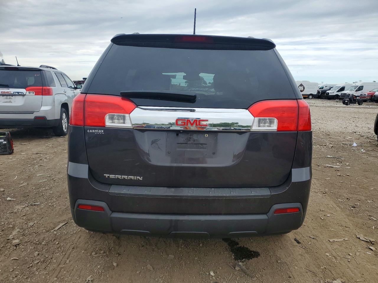 2015 GMC TERRAIN SLT photo 16
