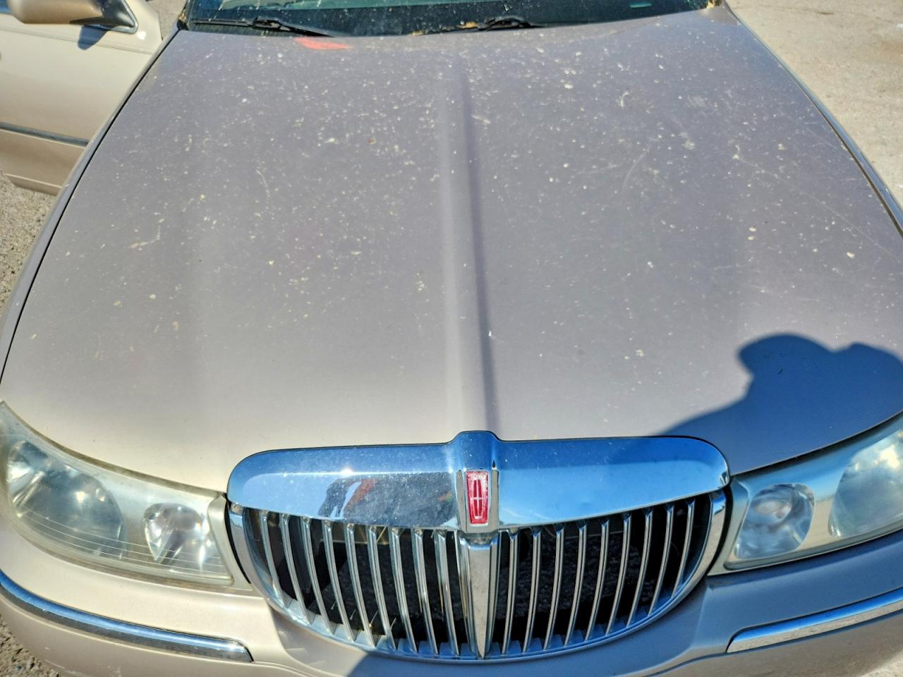 1998 LINCOLN TOWN CAR EXECUTIVE photo 21