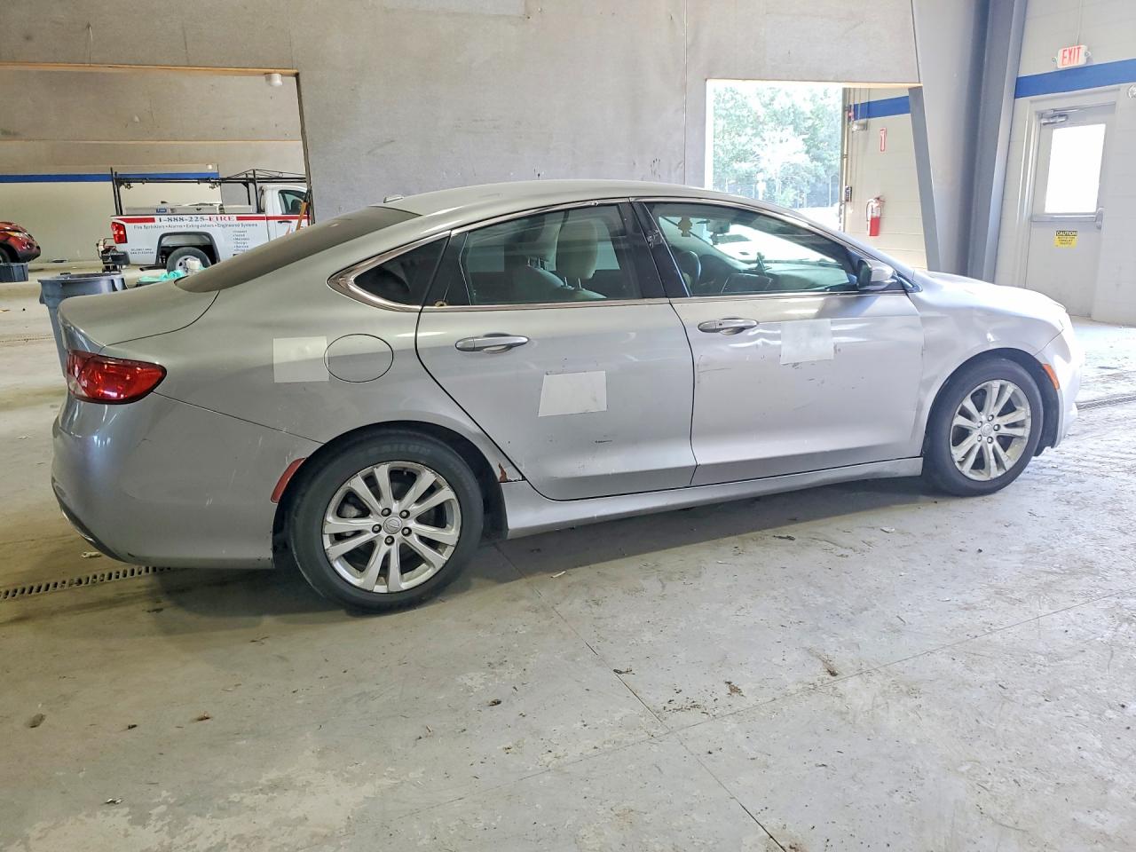 2015 CHRYSLER 200 LIMITED photo 7