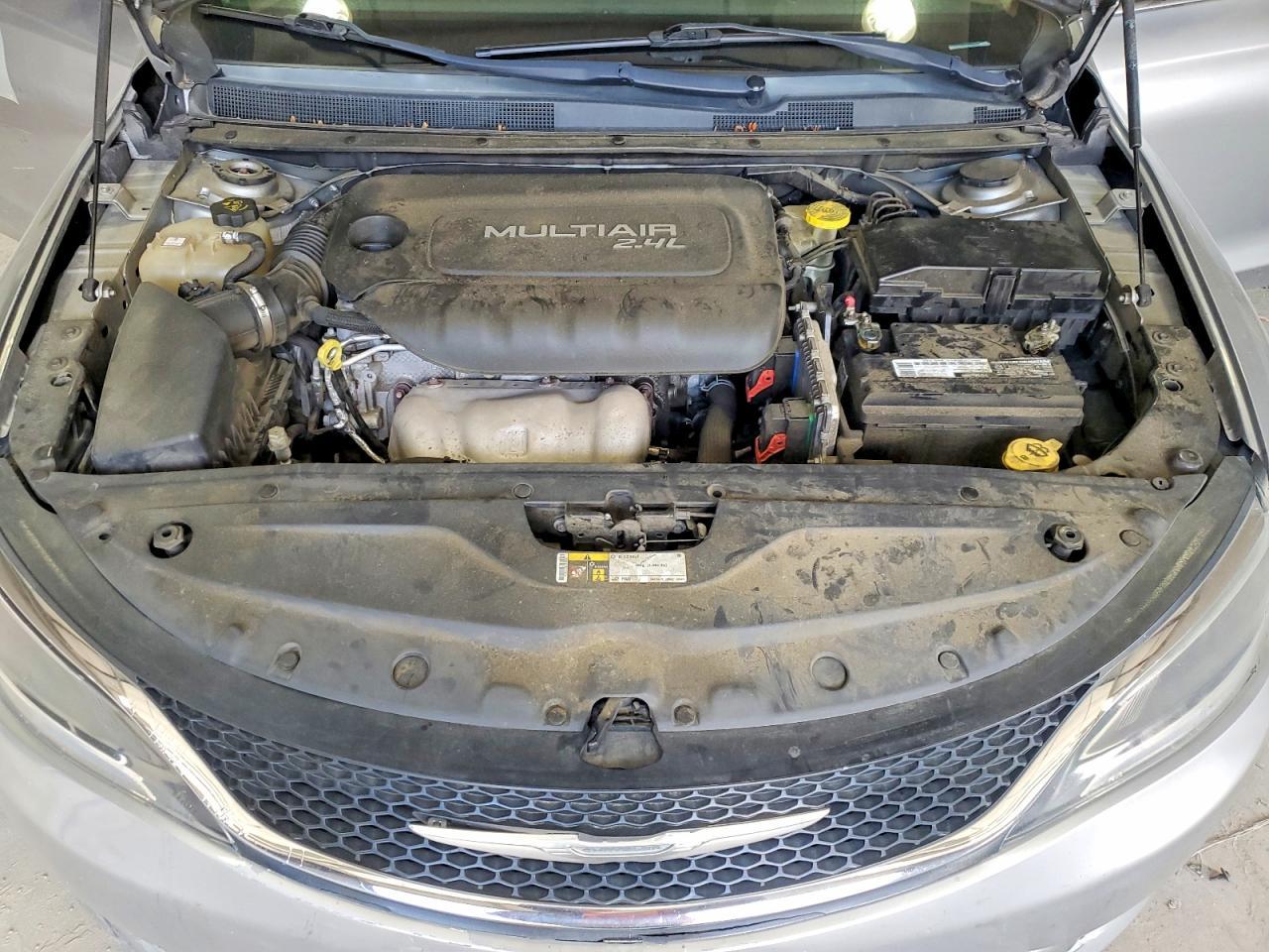2015 CHRYSLER 200 LIMITED photo 31